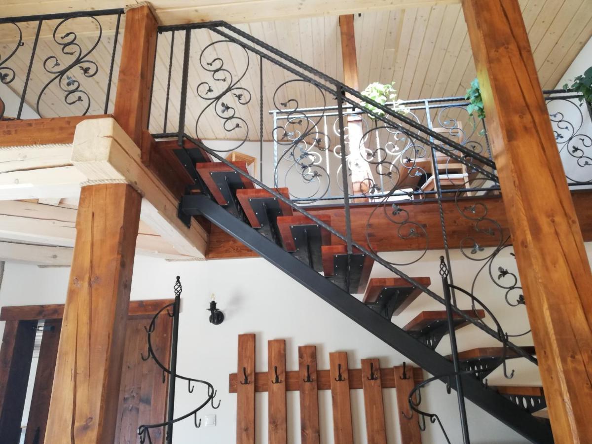 Penzion U Cola Prievidza Esterno foto